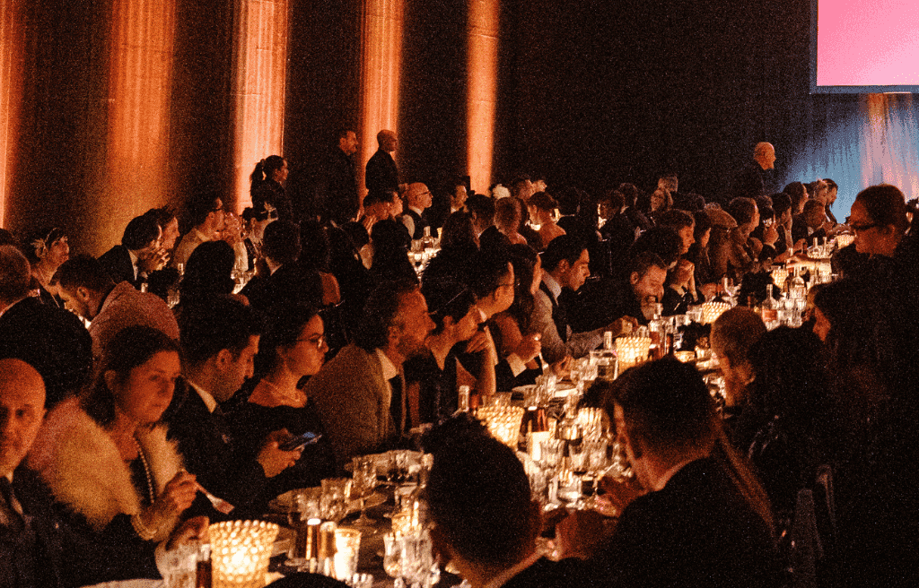 Create personalized corporate events to give voice to your vision