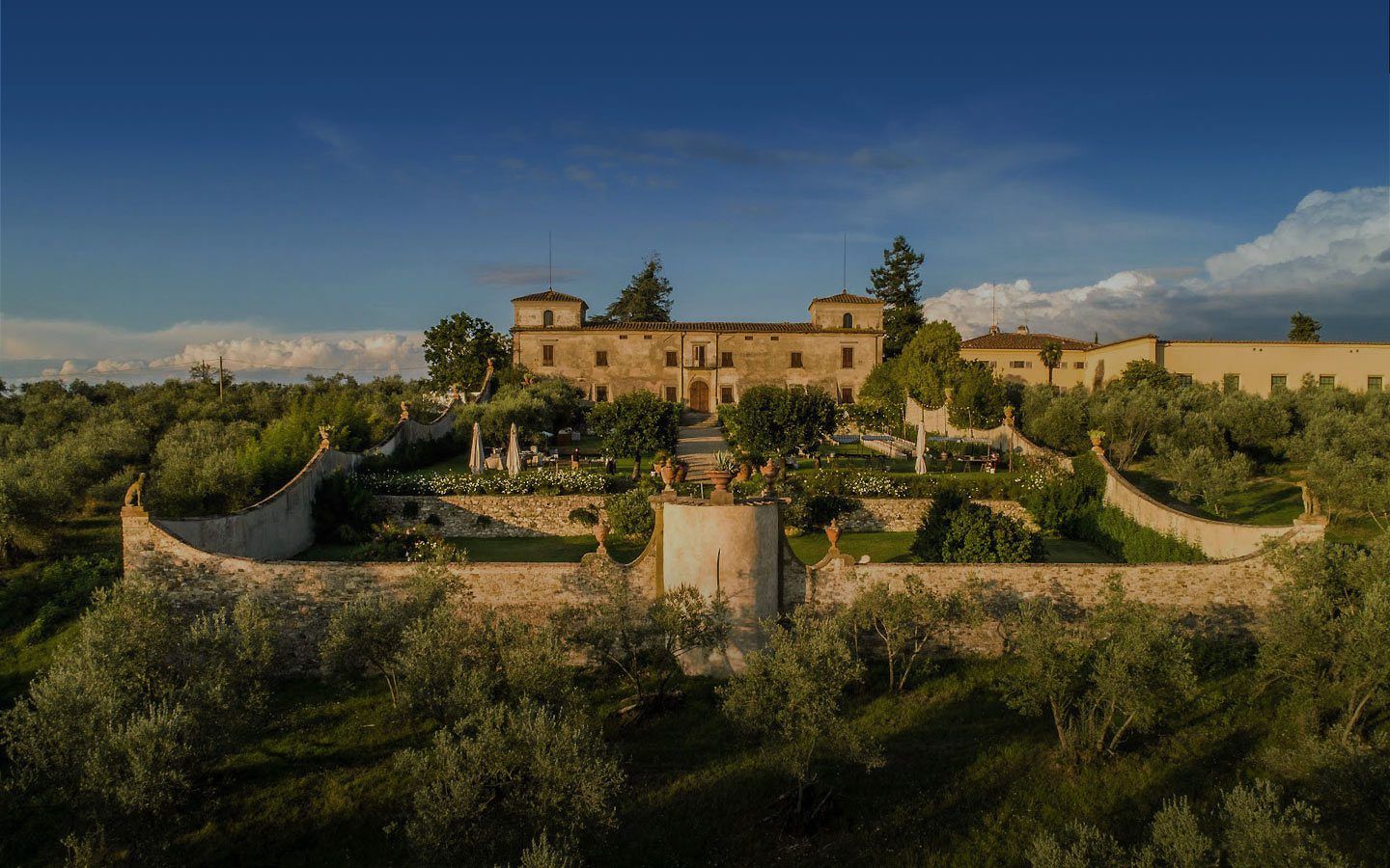 Genius eventi the secrets to find the perfect venue for your event in florence villa medicea di lilliano