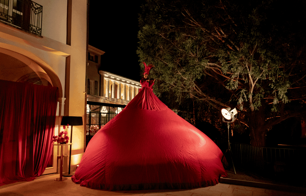 Why choose genius eventi for your themed dinner